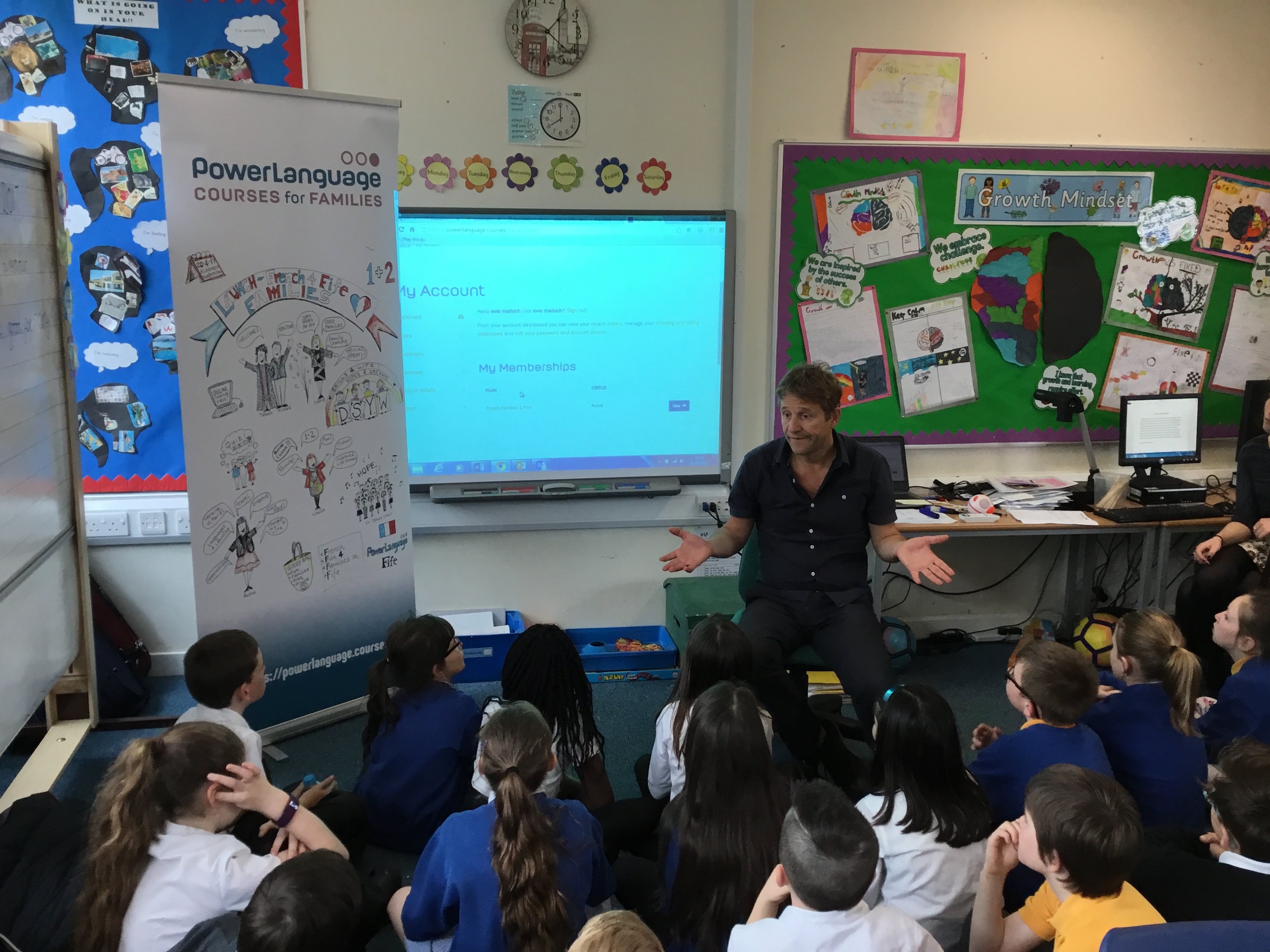 photo of pupils learning in class